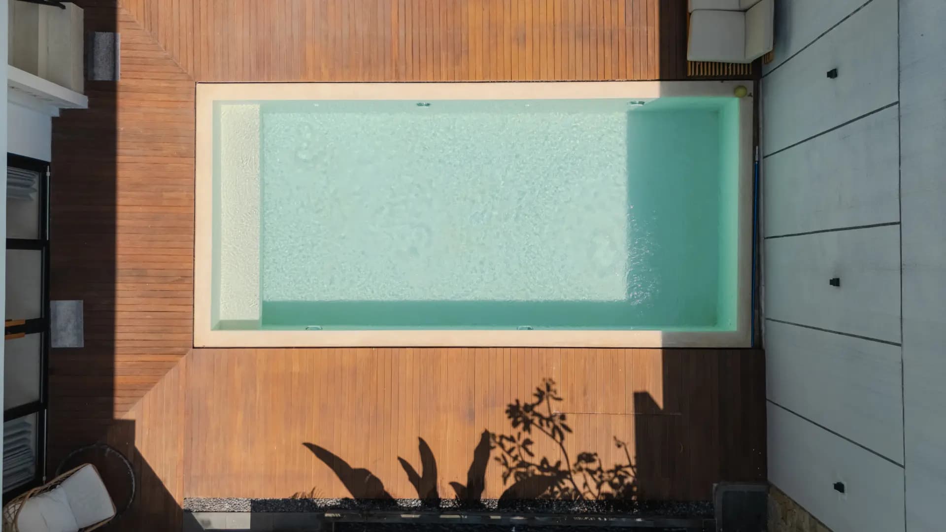 VILLA SANDARI mobile 2